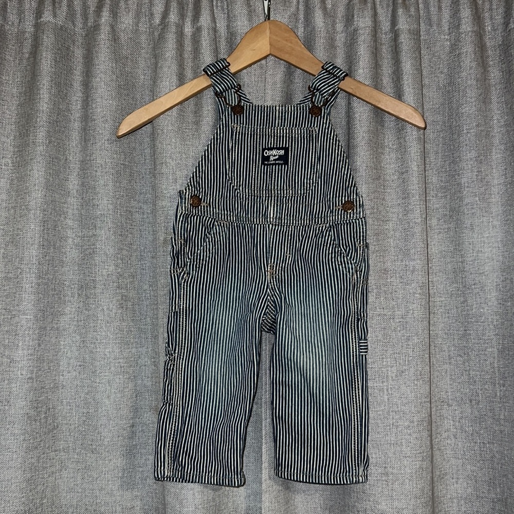 Size 9 Month Infant OshKosh Classic Railroad Stripe Overalls EUC